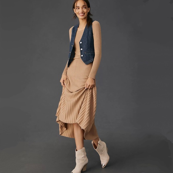 By Anthropologie Slim-Knit Pleated Midi Dress - Picture 4 of 6